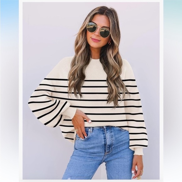 Boutique Brand Size Medium Black and White Striped Turtleneck Long-Sleeve Sweate - Picture 1 of 5